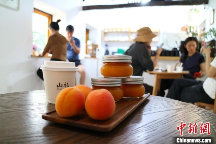 “村咖”风潮走红中国都市 村企共享“乡”甜未来_“村咖”风潮走红中国都市 村企共享“乡”甜未来_