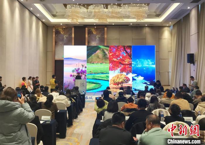 揭秘北国春城冬季旅游新宠：444公里外的兴安盟，如何成为吉林游客的新天堂？