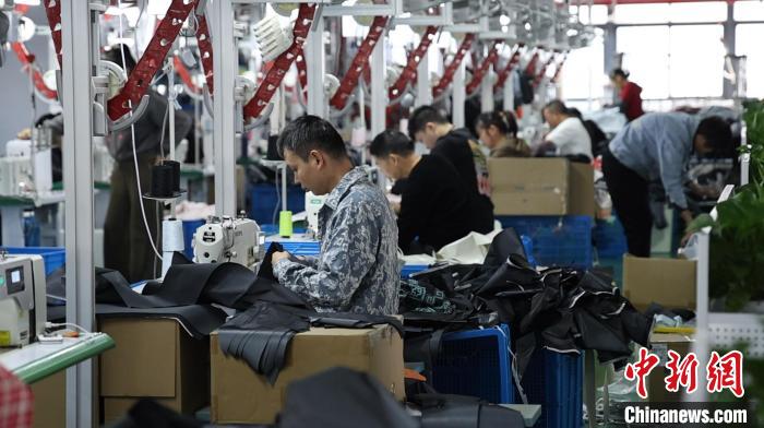 _年终观察:共富路上,劳动者何以耕耘幸福人生?_年终观察:共富路上,劳动者何以耕耘幸福人生?