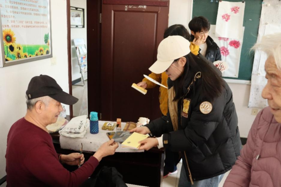 腊梅为什么只有冬天开_碳晶墙暖画河北暖牛_