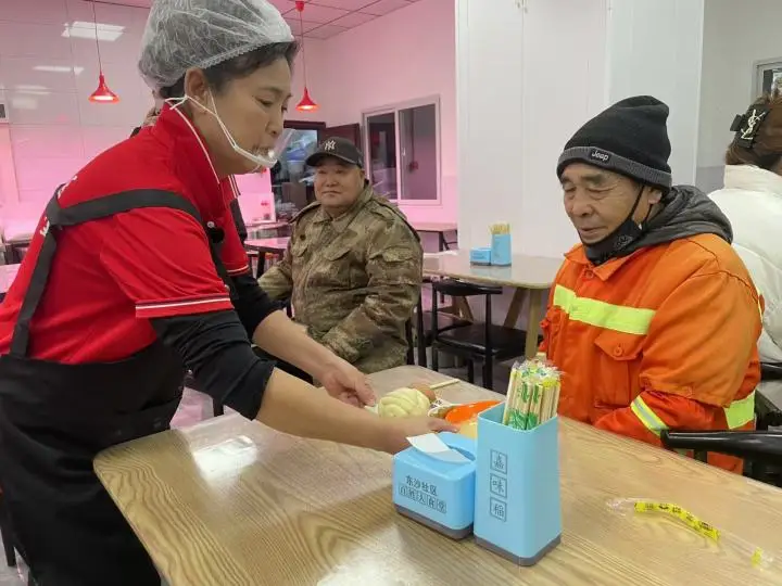 _社区服务老年人的食堂_社区老年食堂运营方案