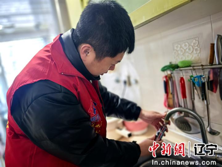 网格服务暖寒冬!沈阳铁西为群众织密温暖“幸福网”_网格服务暖寒冬!沈阳铁西为群众织密温暖“幸福网”_